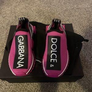 flashtrek tonal hiker sneaker with chain strap